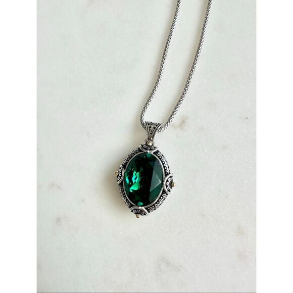 Emerald green crystal oval pendant necklace with sterling silver and 14 gold pla - Picture 9 of 14
